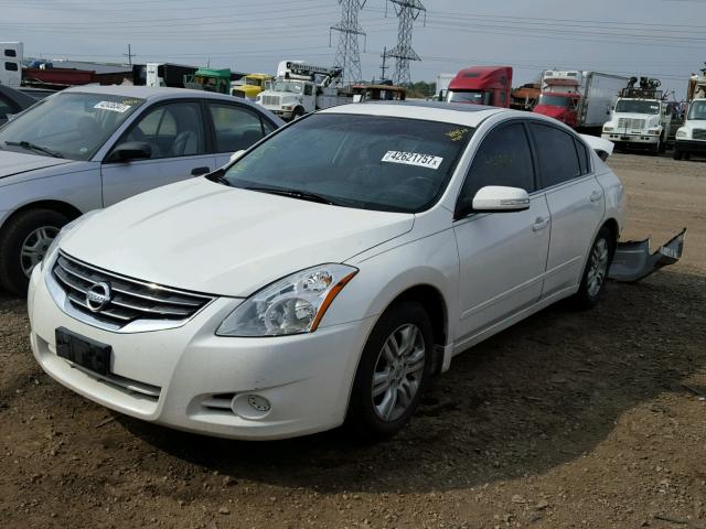 1N4AL2APXBN438880 - 2011 NISSAN ALTIMA WHITE photo 2