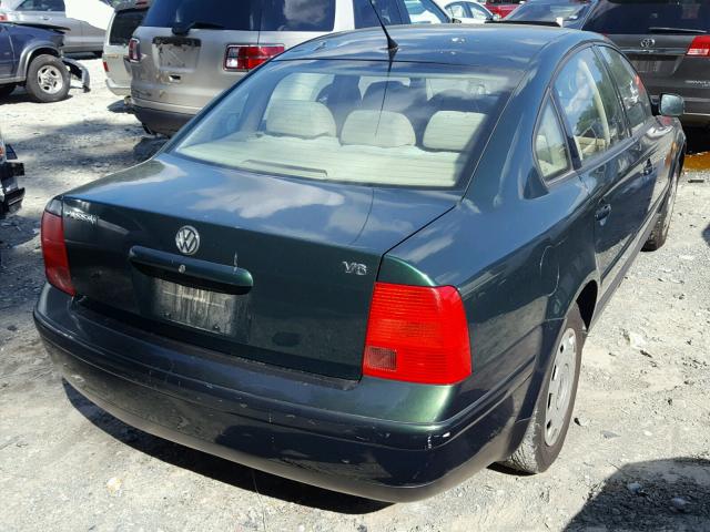 WVWMD63B6XE061436 - 1999 VOLKSWAGEN PASSAT GLS GREEN photo 4