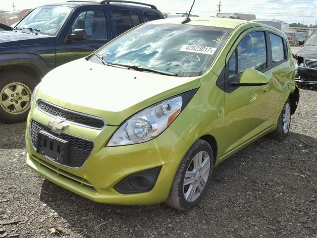 KL8CD6S98DC614601 - 2013 CHEVROLET SPARK GREEN photo 2