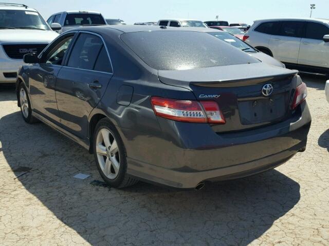 4T1BK3EK8BU128377 - 2011 TOYOTA CAMRY GRAY photo 3