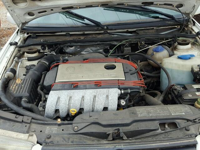 WVWEE83A1VB007660 - 1997 VOLKSWAGEN PASSAT GLX WHITE photo 7