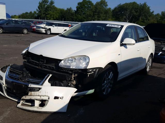 3VWEF71K47M077309 - 2007 VOLKSWAGEN JETTA WOLF WHITE photo 2