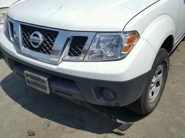 1N6BD0CT1HN701323 - 2017 NISSAN FRONTIER S WHITE photo 9