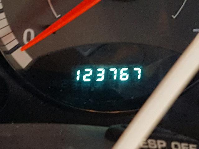 1J4GL38K06W166063 - 2006 JEEP LIBERTY RE SILVER photo 8