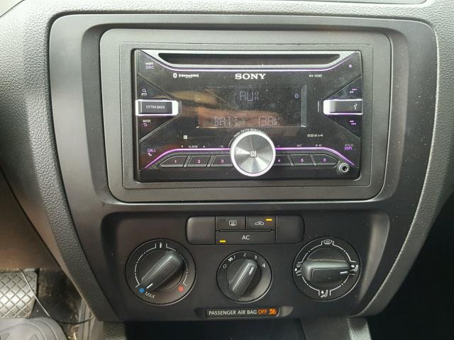 3VW2K7AJXCM329967 - 2012 VOLKSWAGEN JETTA BASE 银色 照片 9