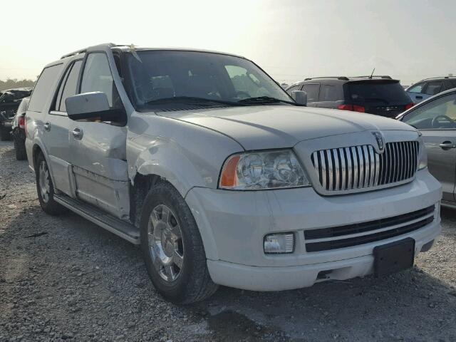 5LMFU27515LJ13787 - 2005 LINCOLN NAVIGATOR WHITE photo 1