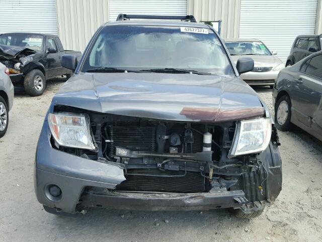 5N1AR18U75C755462 - 2005 NISSAN PATHFINDER GRAY photo 9