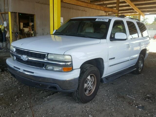 1GNEK13TX1R160239 - 2001 CHEVROLET TAHOE K150 WHITE photo 2