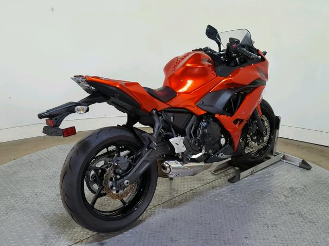 JKAEXEJ10HDA00605 - 2017 KAWASAKI EX650 J ORANGE photo 8