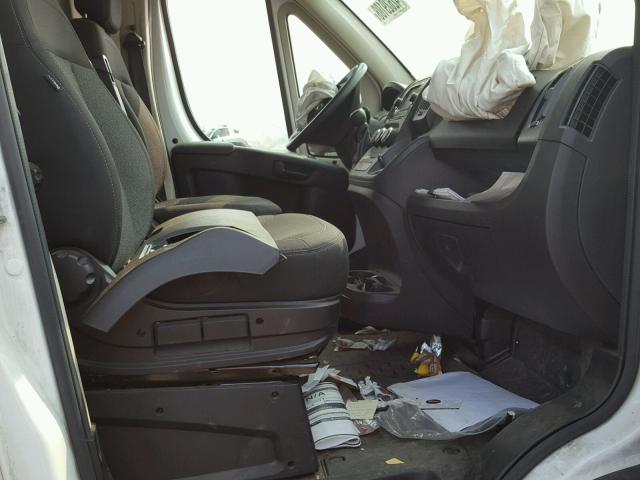 3C6TRVCGXGE104500 - 2016 RAM PROMASTER WHITE photo 5