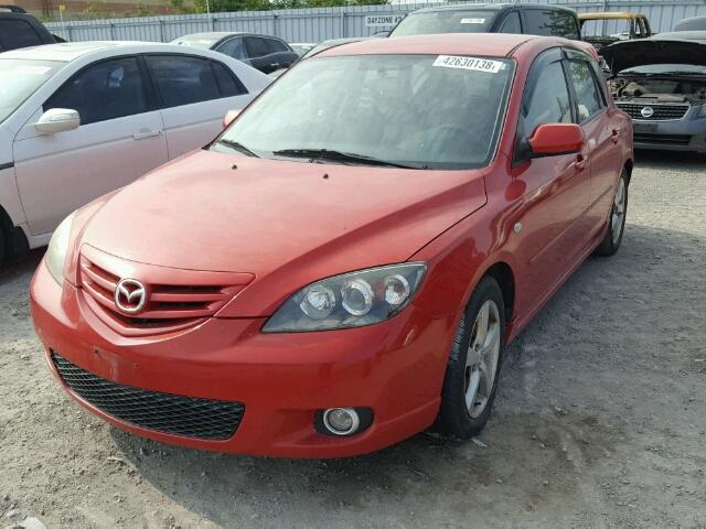 JM1BK143051347181 - 2005 MAZDA 3 HATCHBAC RED photo 2