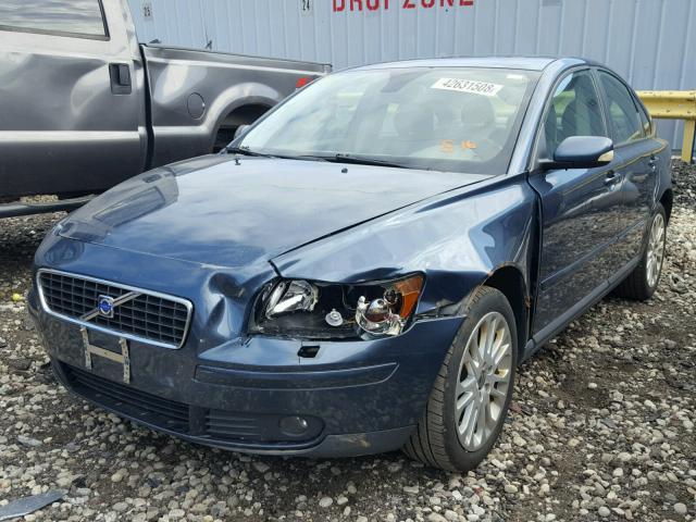 YV1MH682752088277 - 2005 VOLVO S40 T5 BLUE photo 2