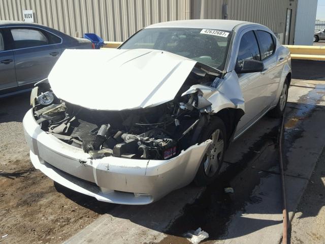 1B3LC46J38N144315 - 2008 DODGE AVENGER SE SILVER photo 2