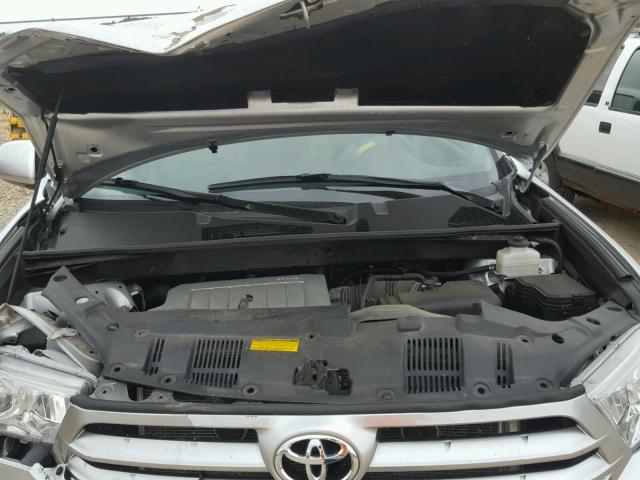 5TDBK3EH1DS223394 - 2013 TOYOTA HIGHLANDER SILVER photo 7