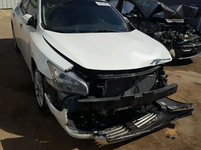 1N4AA5AP4AC858877 - 2010 NISSAN MAXIMA S WHITE photo 9