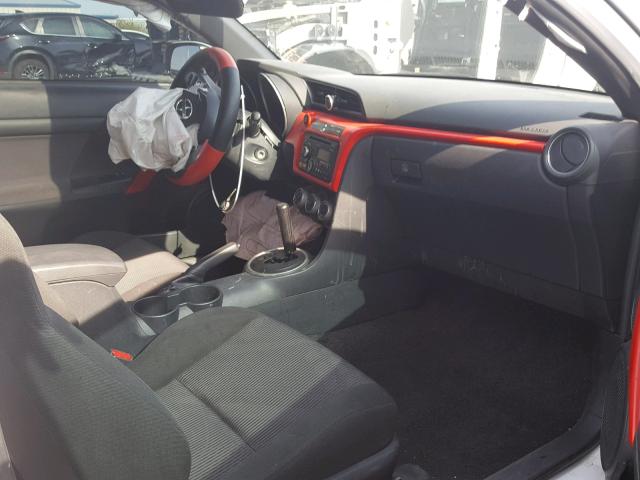 JTKJF5C73C3038021 - 2012 TOYOTA SCION TC 白色 照片 5
