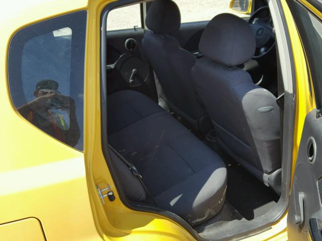 KL1TD66618B252072 - 2008 CHEVROLET AVEO BASE Żółty zdjęcie 6