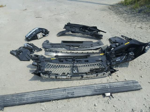 5LMJJ2TTXJEL01990 - 2018 LINCOLN NAVIGATOR BLACK photo 9