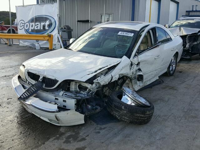 1LNHM87A42Y705615 - 2002 LINCOLN LS 白色 照片 2