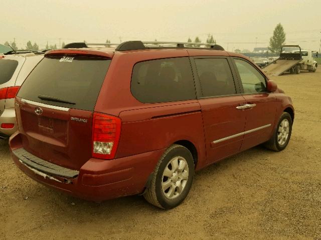 KNDMC233176040993 - 2007 HYUNDAI ENTOURAGE RED photo 4