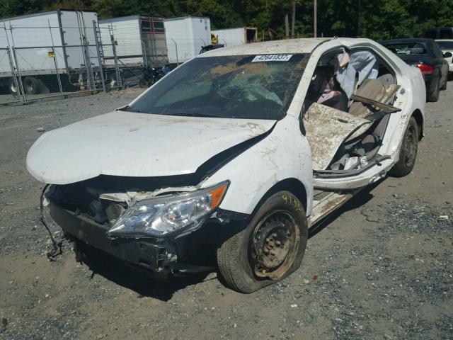 4T1BF1FK3CU545284 - 2012 TOYOTA CAMRY BASE WHITE photo 2