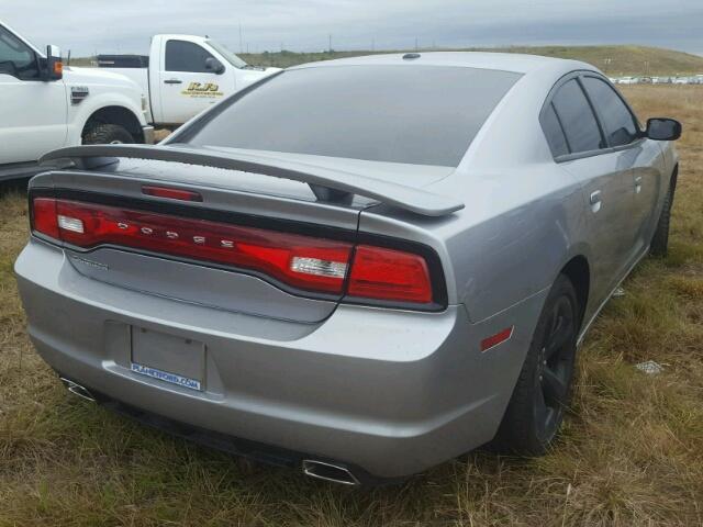 2C3CDXHG3DH597937 - 2013 DODGE CHARGER SX GRAY photo 4