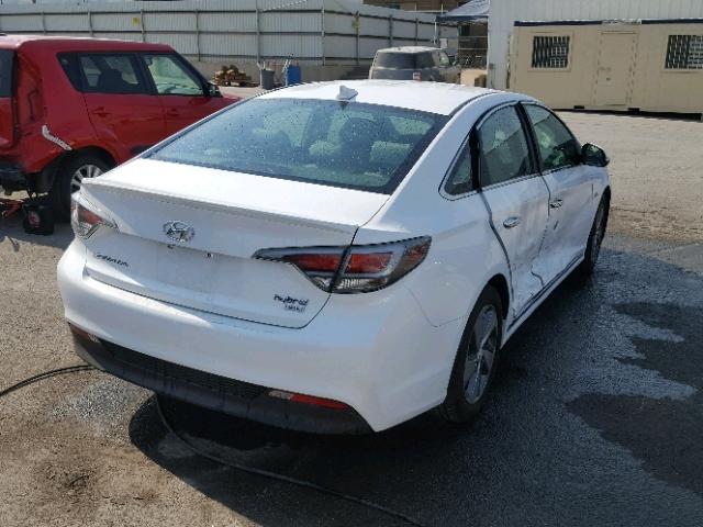 KMHE34L3XHA075591 - 2017 HYUNDAI SONATA HYB WHITE photo 4