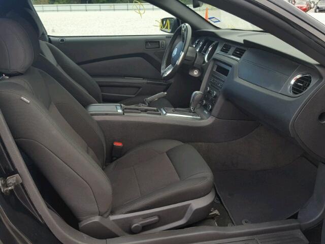 1ZVBP8AM4E5254306 - 2014 FORD MUSTANG BLACK photo 5