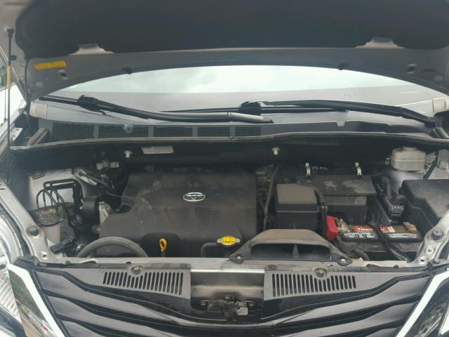 5TDKK3DC7BS144637 - 2011 TOYOTA SIENNA CHARCOAL photo 7