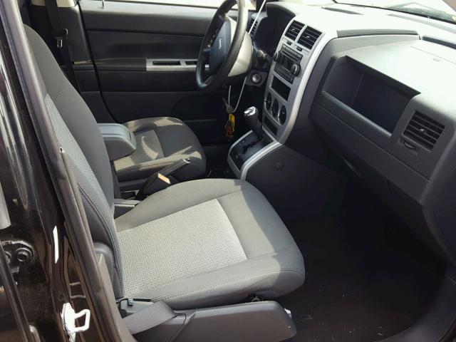 1J8FF47WX8D700633 - 2008 JEEP COMPASS SP 黑色 照片 5