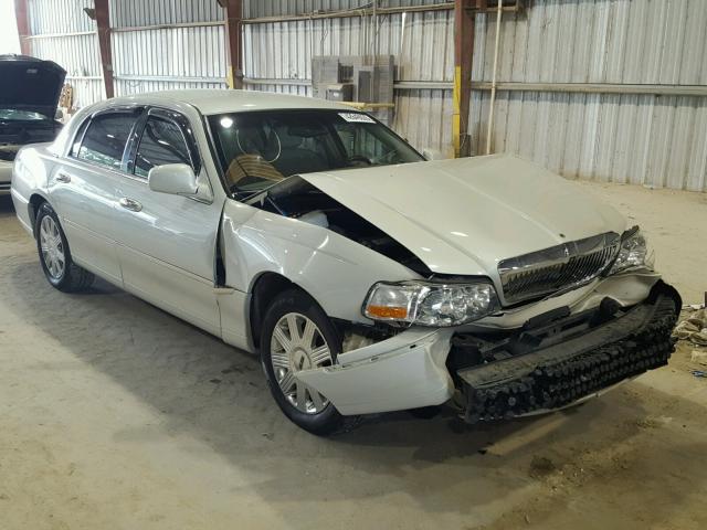 1LNHM82W65Y667506 - 2005 LINCOLN TOWN CAR S WHITE photo 1