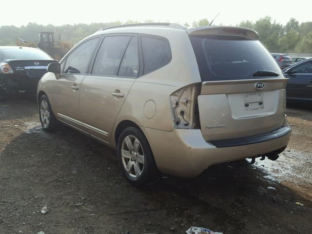 KNAFG525377055066 - 2007 KIA RONDO BASE GOLD photo 3