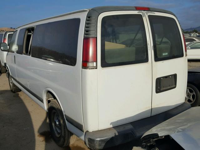 1GJHG39R1Y1264487 - 2000 GMC SAVANA G35 WHITE photo 3