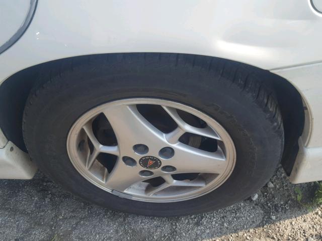 1G2WP52K82F231069 - 2002 PONTIAC GRAND PRIX Սպիտակ լուսանկար 9