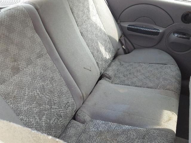 KL1TJ52644B206089 - 2004 CHEVROLET AVEO LS SILVER photo 6