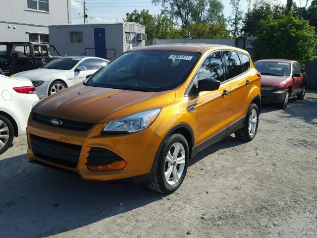 1FMCU0F7XGUA04240 - 2016 FORD ESCAPE ORANGE photo 2