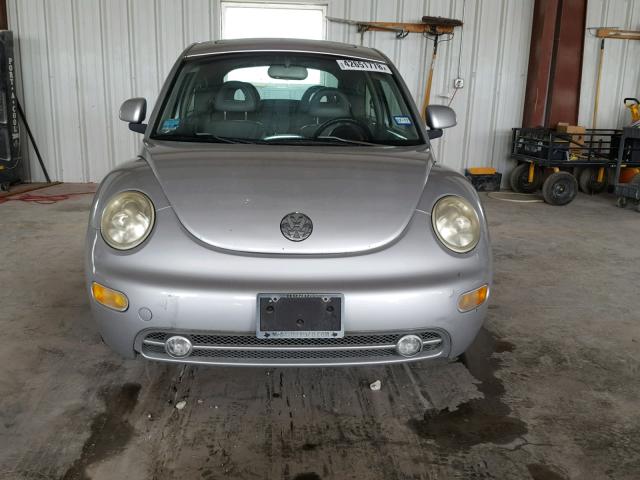 3VWDD21C2YM452080 - 2000 VOLKSWAGEN NEW BEETLE ვერცხლისფერი ფოტო 9