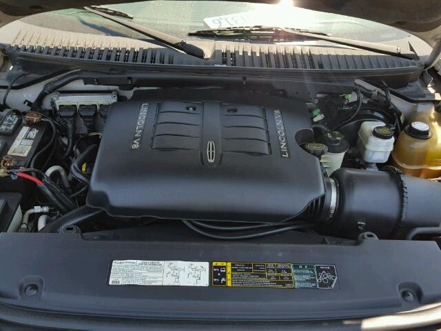 5LMFU27R34LJ24713 - 2004 LINCOLN NAVIGATOR Grau Foto 7