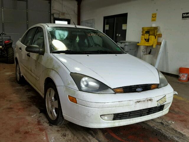 1FAFP38Z33W215552 - 2003 FORD FOCUS ZTS WHITE photo 1