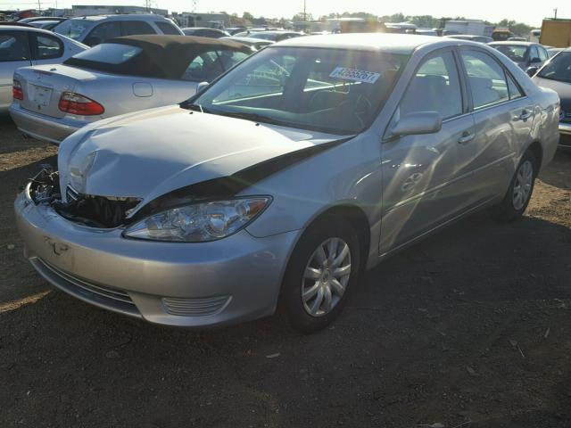 4T1BE32K46U151513 - 2006 TOYOTA CAMRY LE SILVER photo 2