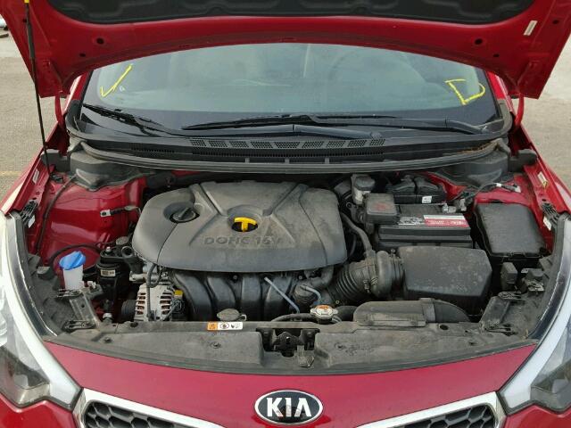 KNAFX4A6XF5349952 - 2015 KIA FORTE LX RED photo 7