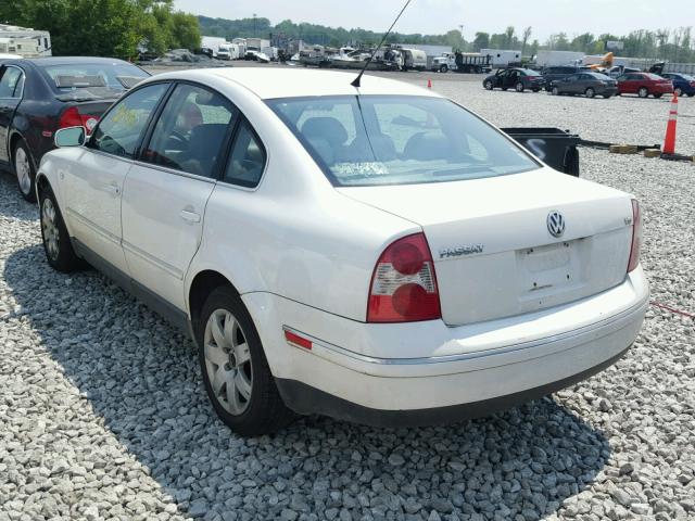 WVWRH63B13P197126 - 2003 VOLKSWAGEN PASSAT GLX WHITE photo 3