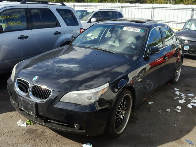 WBANF33566CB86812 - 2006 BMW 525 BLACK photo 2