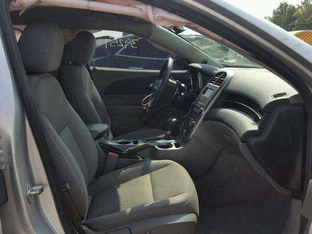 1G11B5SA1GF133190 - 2016 CHEVROLET MALIBU LIM 银色 照片 5