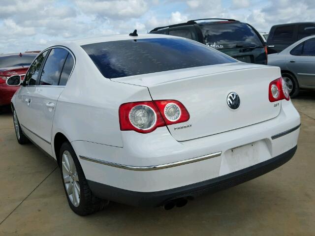 WVWJK7ANXAP053962 - 2010 VOLKSWAGEN PASSAT KOM WHITE photo 3