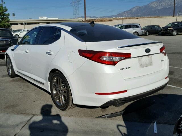 5XXGR4A66DG213926 - 2013 KIA OPTIMA SX WHITE photo 3