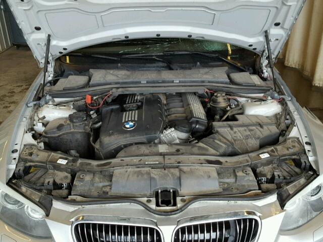 WBAKF3C52BE567989 - 2011 BMW 328 SILVER photo 7