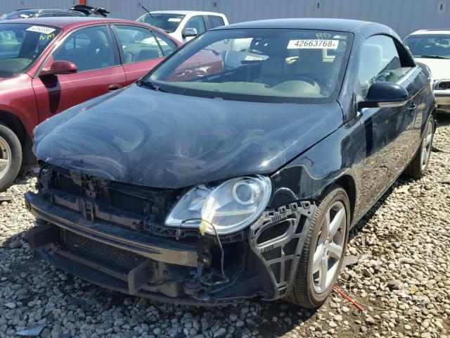 WVWCA71F97V037602 - 2007 VOLKSWAGEN EOS 2.0T S 黑色 照片 2