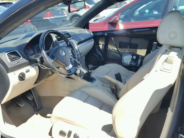 WVWCA71F97V037602 - 2007 VOLKSWAGEN EOS 2.0T S 黑色 照片 5