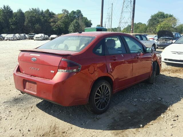 1FAHP3GN7AW125681 - 2010 FORD FOCUS SES RED photo 4